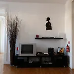 Bairro Alto Apartment By Rental4All