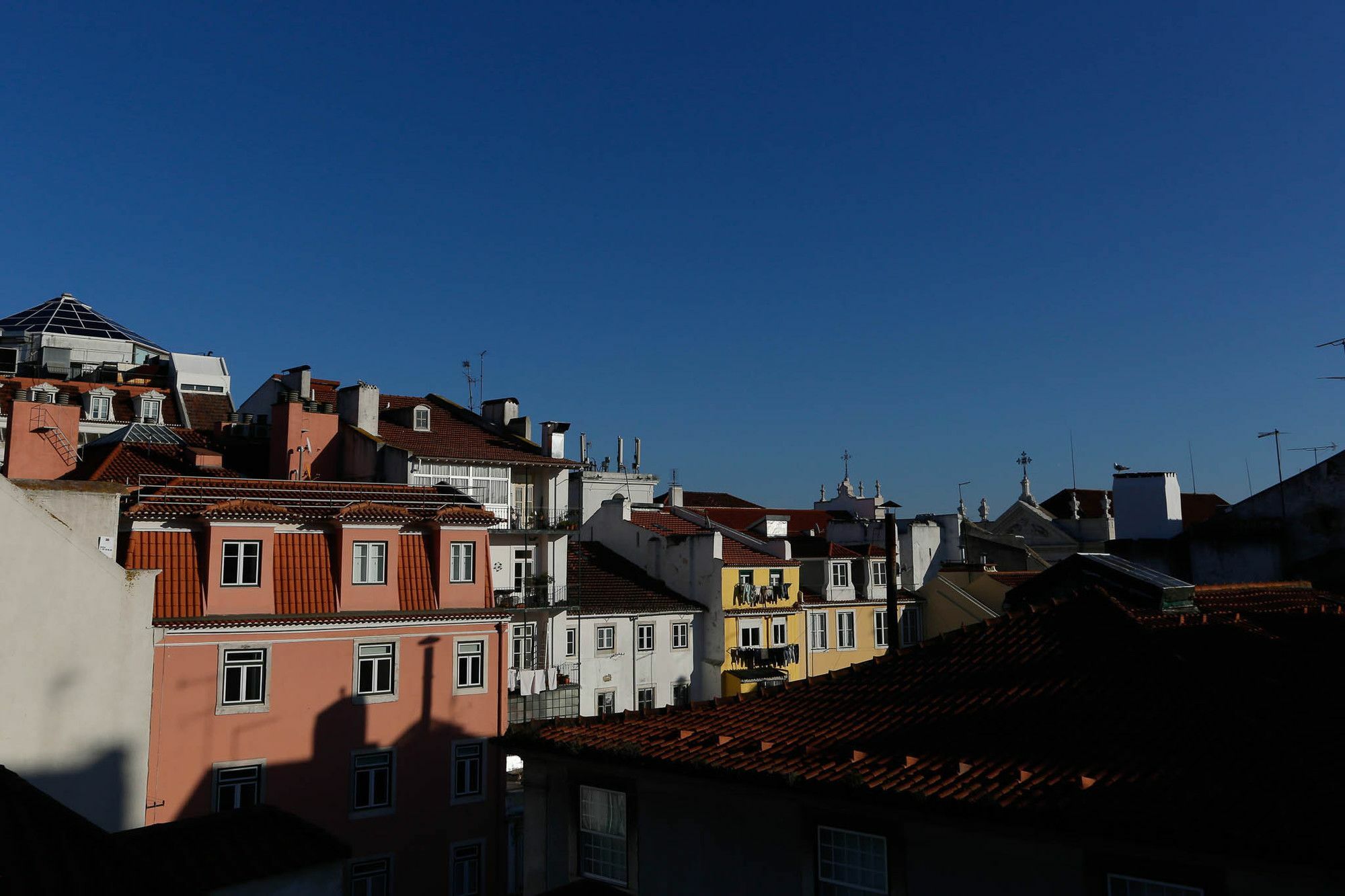 Bairro Alto By Rental4all Apartment *